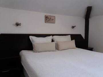 Фото номера Трехместный номер «Комфорт» Отель Family Hotel Bile г. Бели-Осым 5